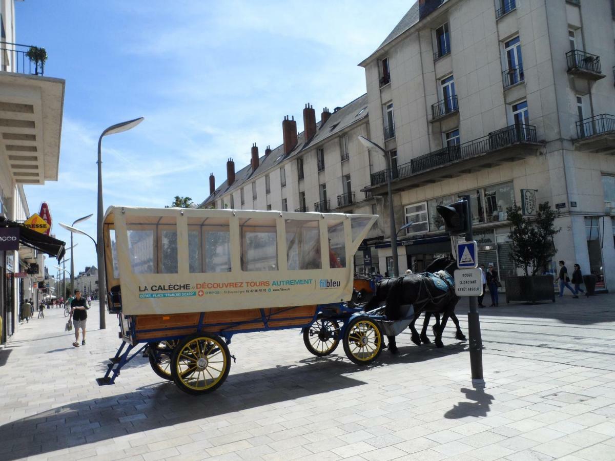 تور Gite De La Tour De Guise 2 المظهر الخارجي الصورة